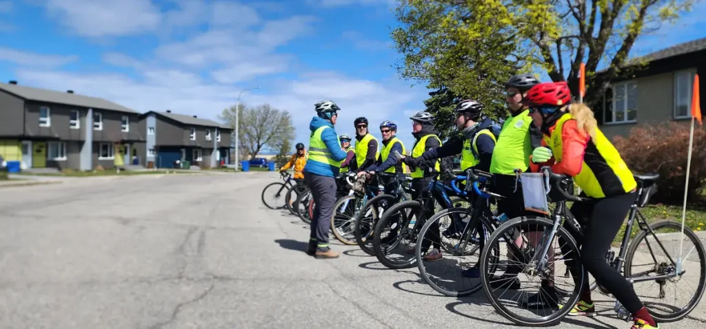 Des instructeurs sont formés pour enseigner le programme cycliste averti de Vélo-Québec